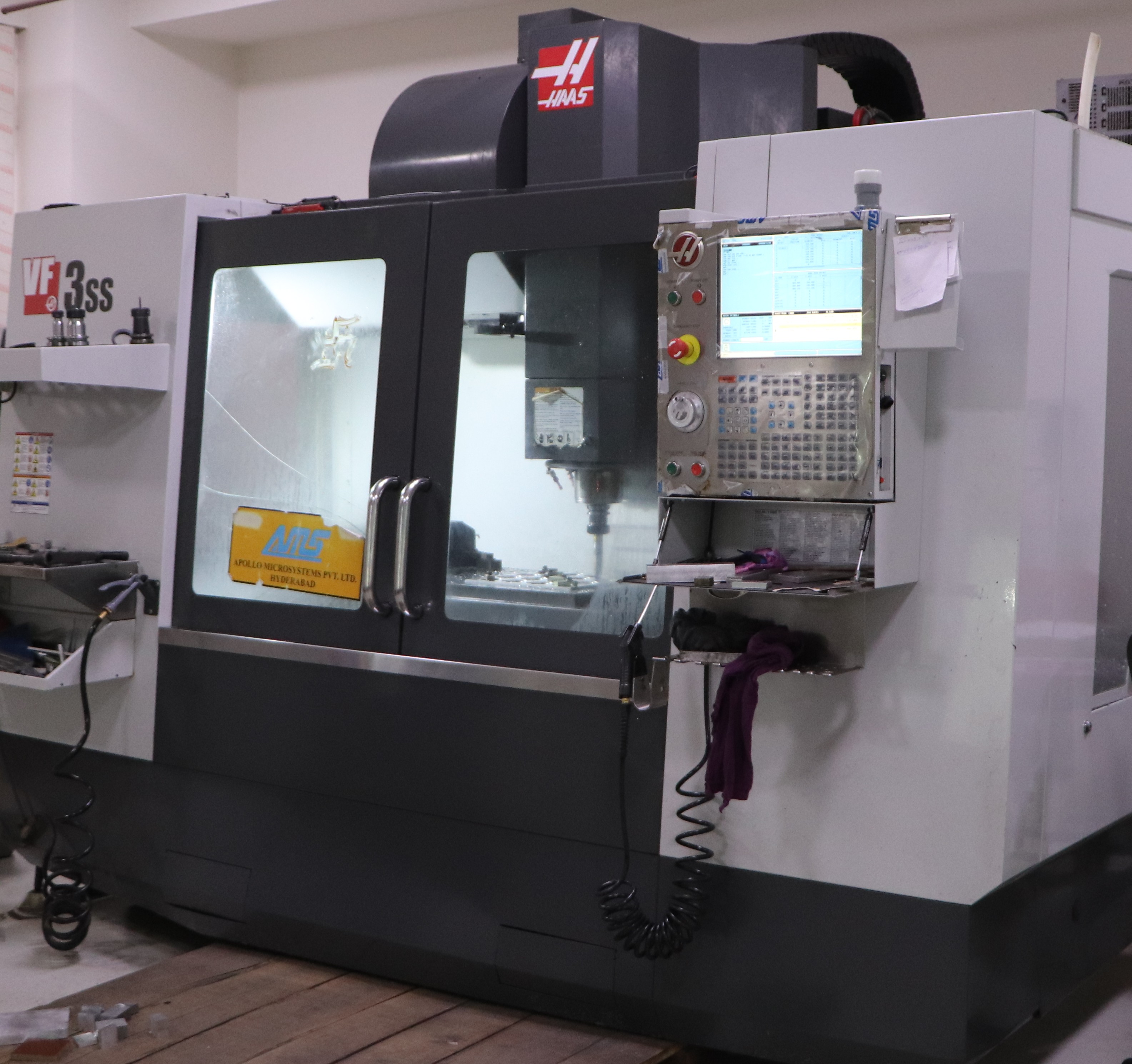 Haas UMC 750